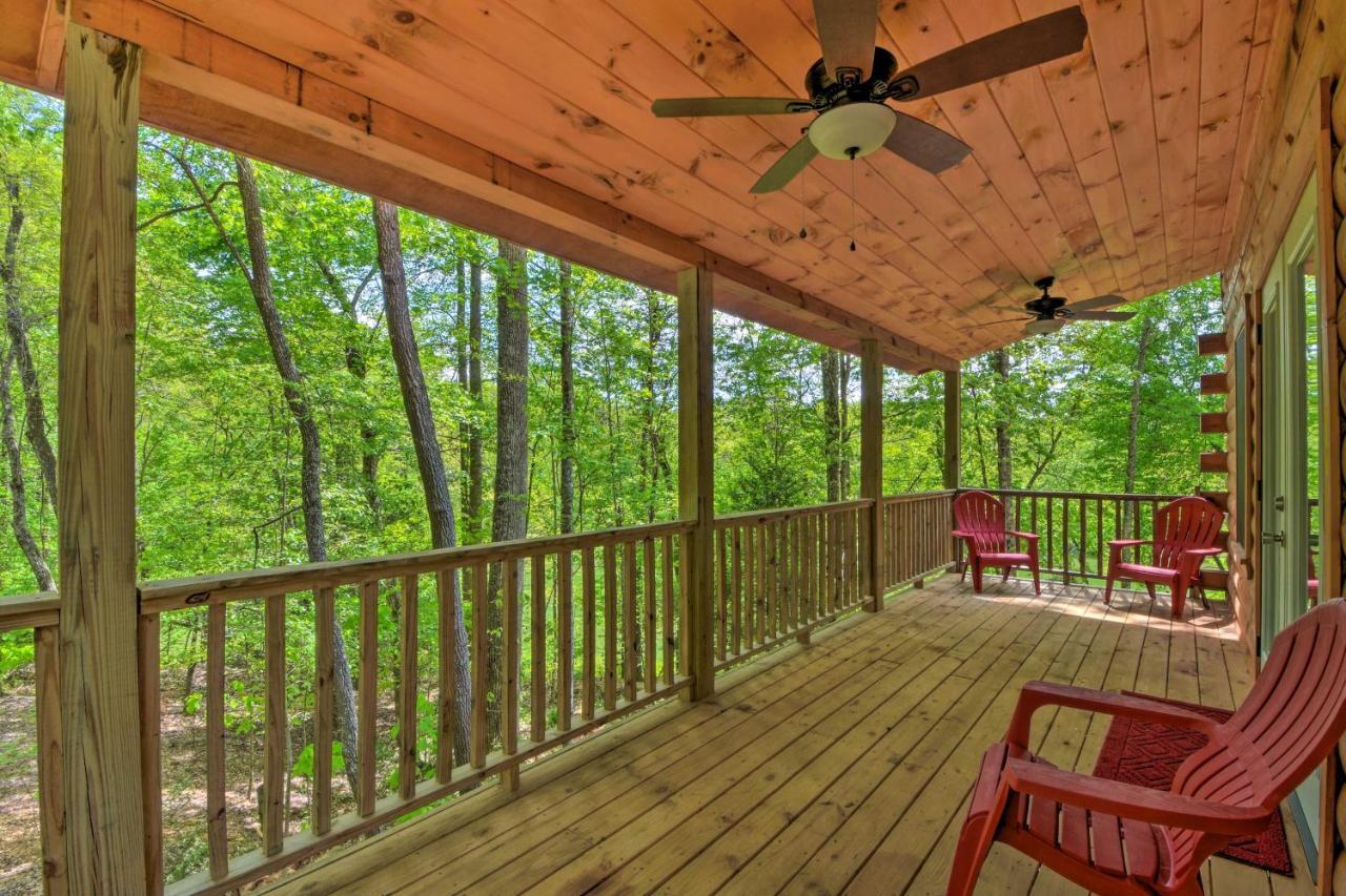 Murphy Cabin With Spacious Deck And Forest Views! Zewnętrze zdjęcie