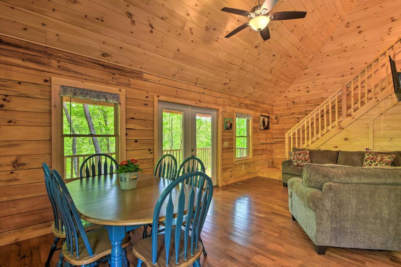 Murphy Cabin With Spacious Deck And Forest Views! Zewnętrze zdjęcie