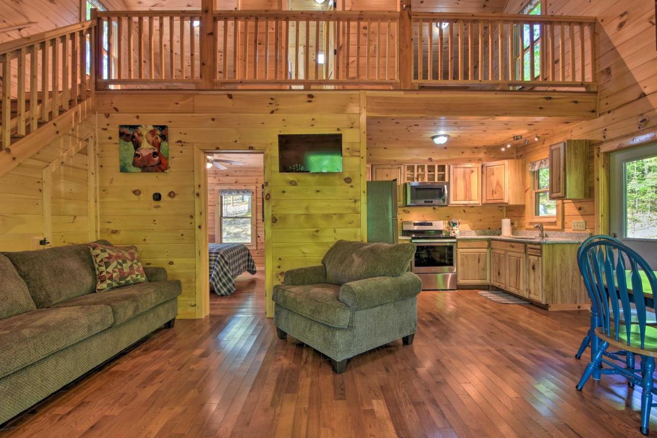 Murphy Cabin With Spacious Deck And Forest Views! Zewnętrze zdjęcie